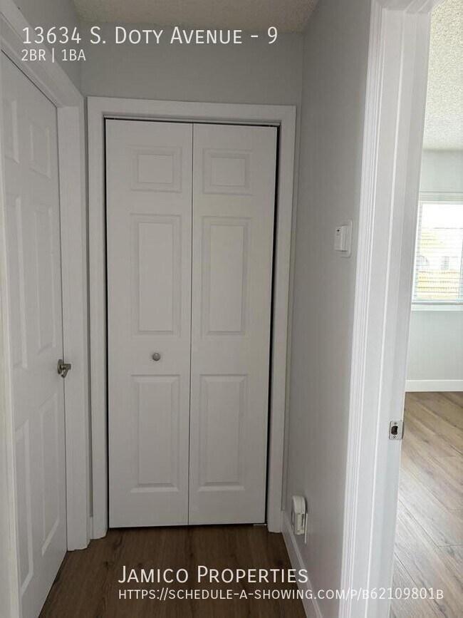 Building Photo - 13634 S Doty Ave