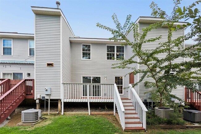 Building Photo - 5306 Aden Ct