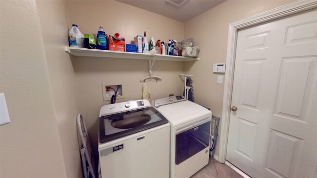 Building Photo - 17126 Jetty Ct