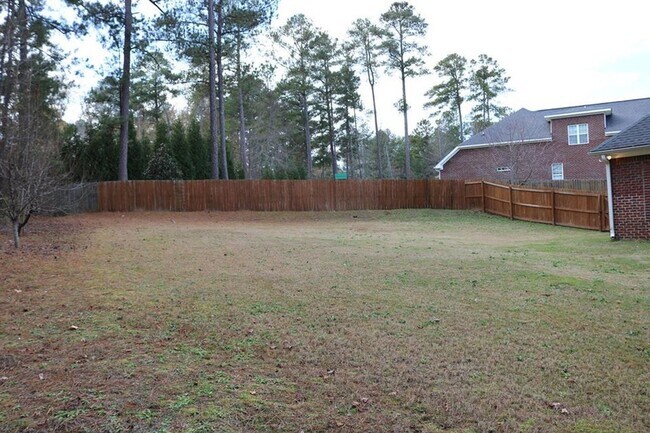 Building Photo - Evans Home * Millshaven Subdivision * Main Floor Primary