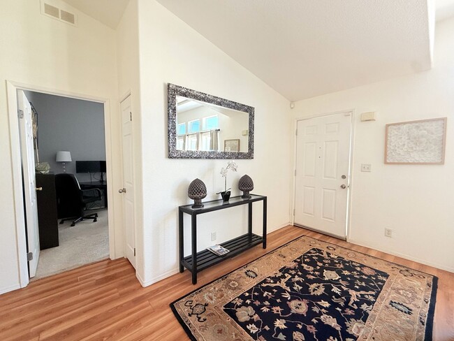 Building Photo - AVAILABLE NOW! 3 Bed / 2 Bath Condo in 55+...