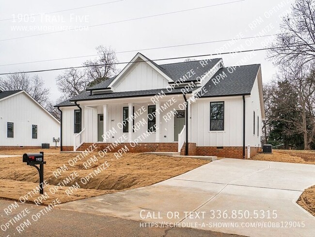 Building Photo - 1905 Trail Five