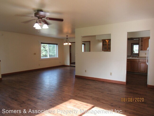 Building Photo - 4 br, 2 bath House - 3530 Rene Dr.