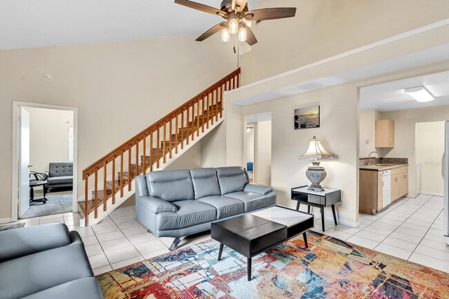 Building Photo - 10240 NW 33rd Pl