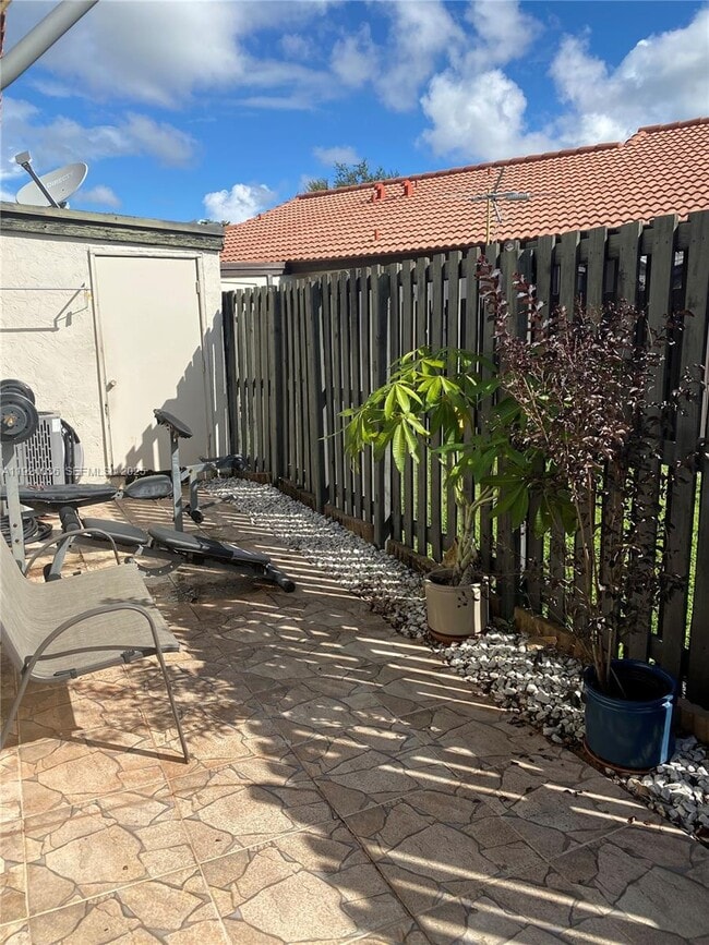 Building Photo - 4841 SW 152nd Ct