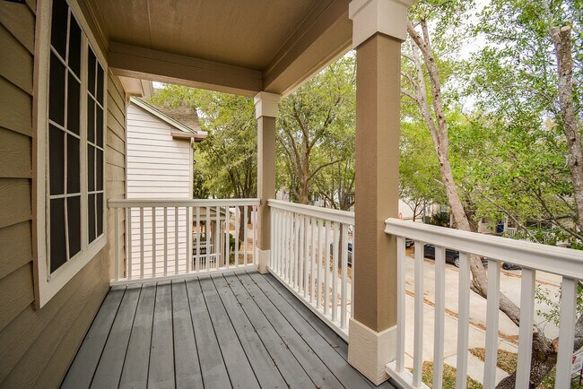 Building Photo - 29725 Sullivan Oaks Dr