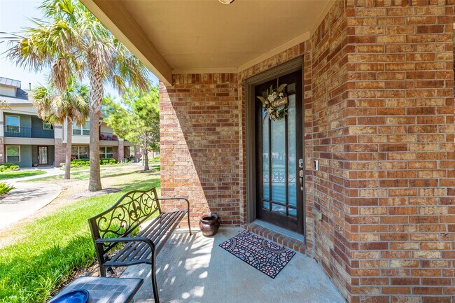 Building Photo - 403 Marina View Dr