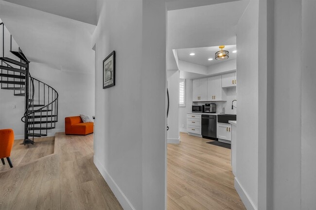 Building Photo - 1412 N Crescent Heights Blvd