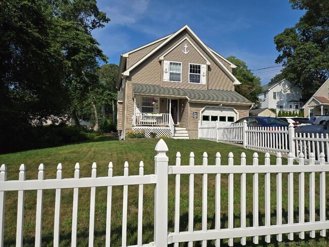 Primary Photo - 96 S Beechwood Rd