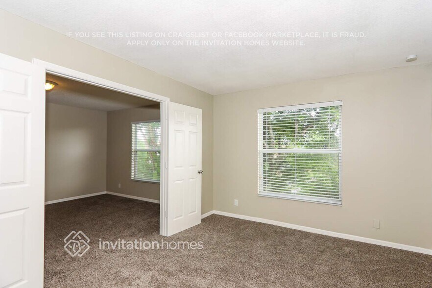 Building Photo - 10873 La Salinas Cir