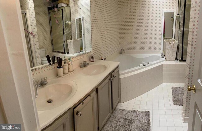 Building Photo - 5220 Winding Star Cir