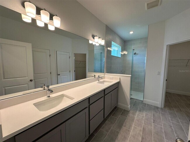 Building Photo - BRAND NEW HOUSE IN CLERMONT