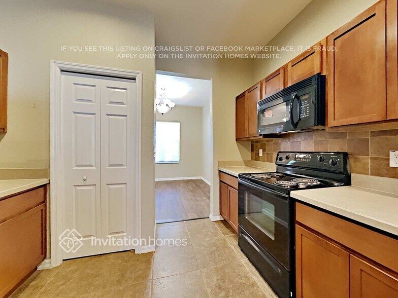 Building Photo - 4681 Mandolin Loop