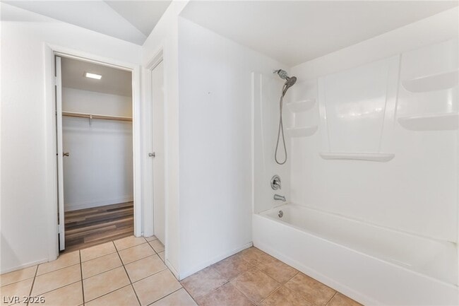 Building Photo - 2655 Par 4 Ln