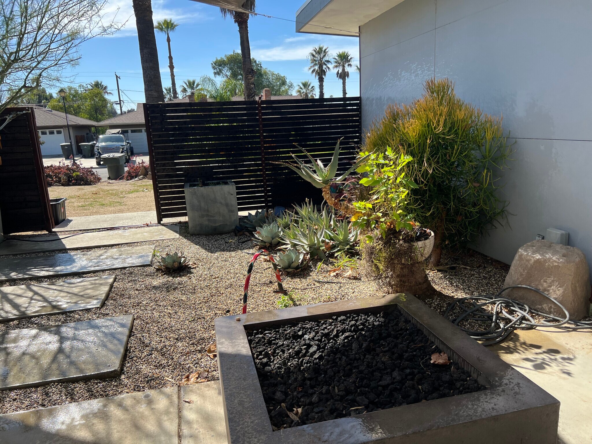 Building Photo - 5177 Carlingford Ave