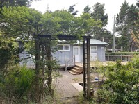 Building Photo - RENOVATED BEACH COTTAGE IN OCEAN PARK, WA