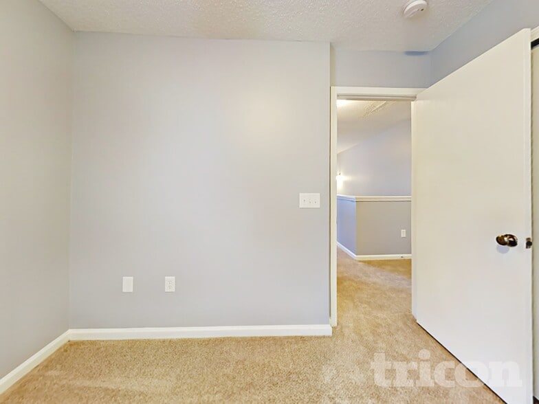 Building Photo - 8151 Deodora Cedar Ln