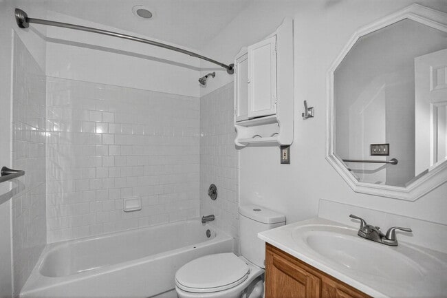 Building Photo - 47758 Devin Cir