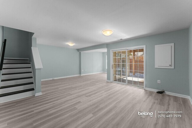 Building Photo - 47339 Blackwater Falls Terrace