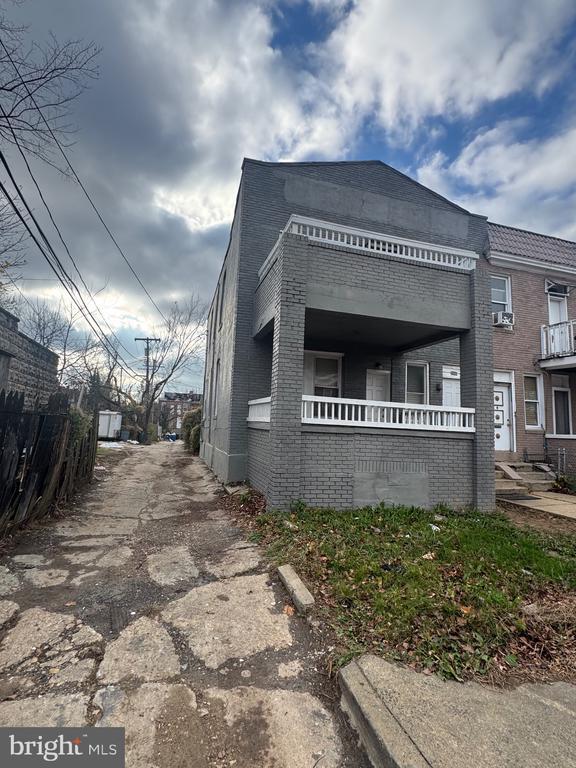 Building Photo - 5000 Litchfield Ave