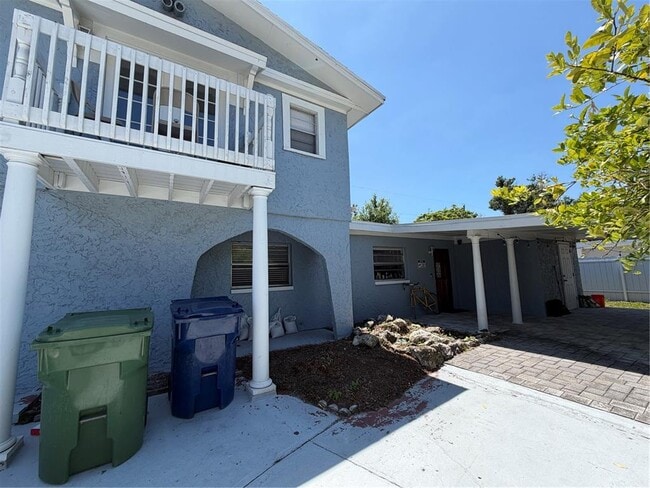 Building Photo - 2926 W St John St