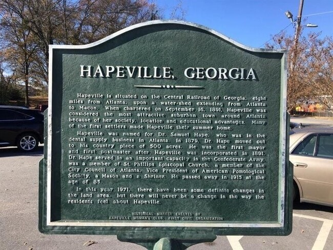 Building Photo - 3165 Dogwood Dr