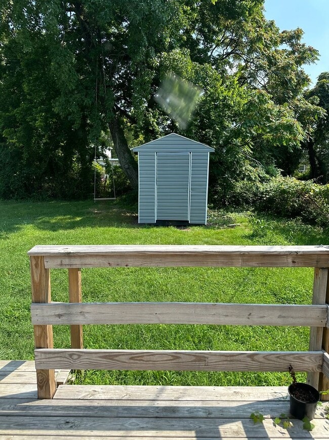 Building Photo - Cozy 2bd/1bath with Big Yard