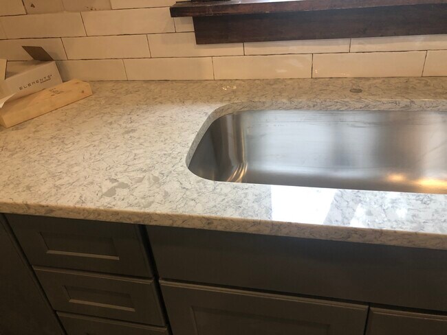 Building Photo - Old North Columbus-131 Clinton St