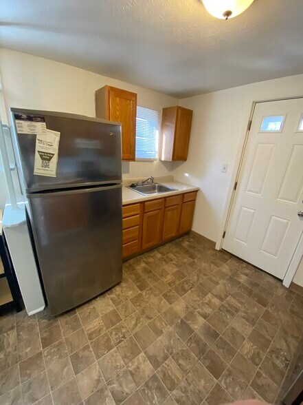 Building Photo - 16 Dorsey St