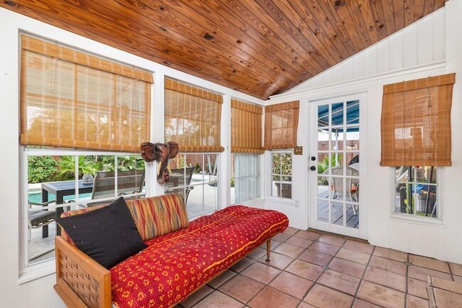 Building Photo - 341 Nottingham Blvd