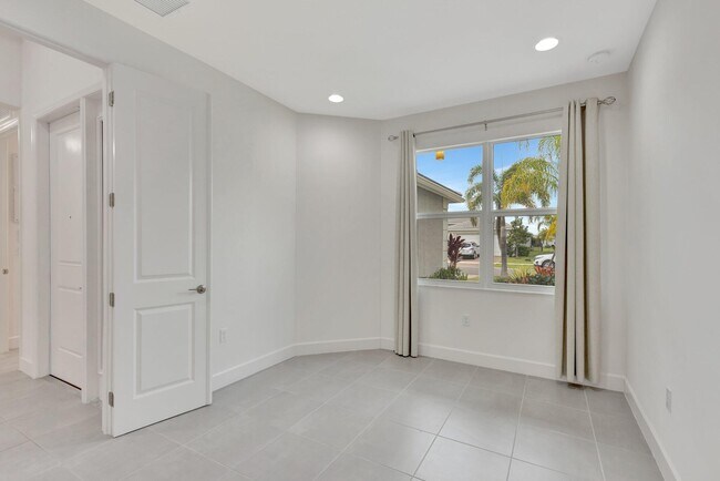 Building Photo - 13382 SW Ibis Shores Rd