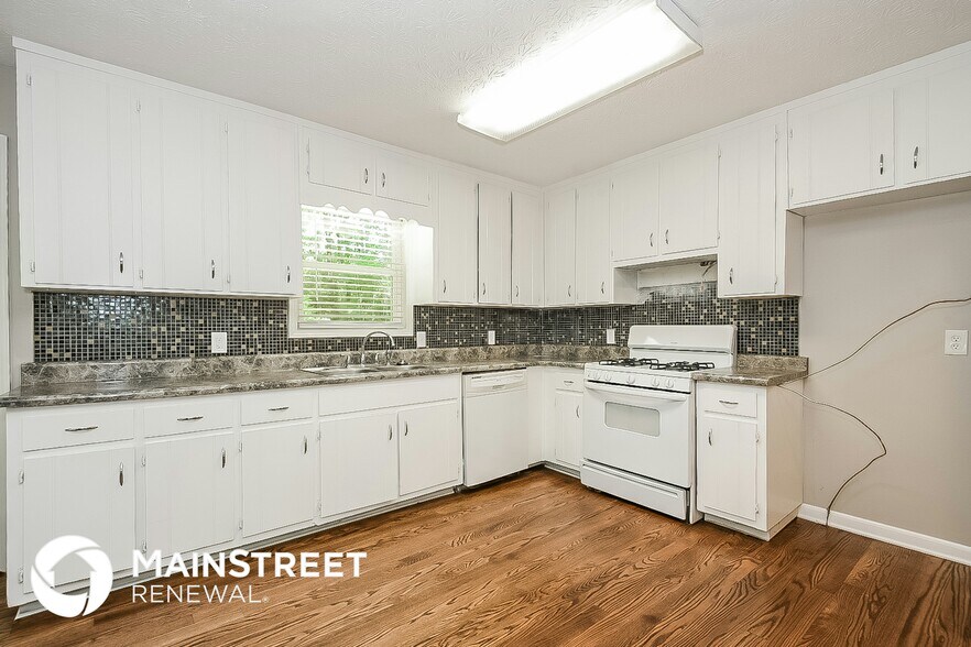 Building Photo - 133 Little Brook Dr