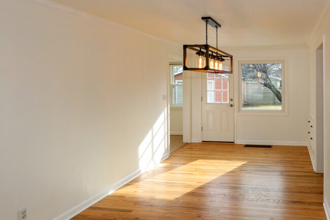 Building Photo - 1482 E 3045 S