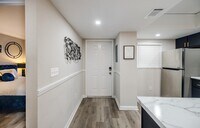 Building Photo - 502 Windsong Cir