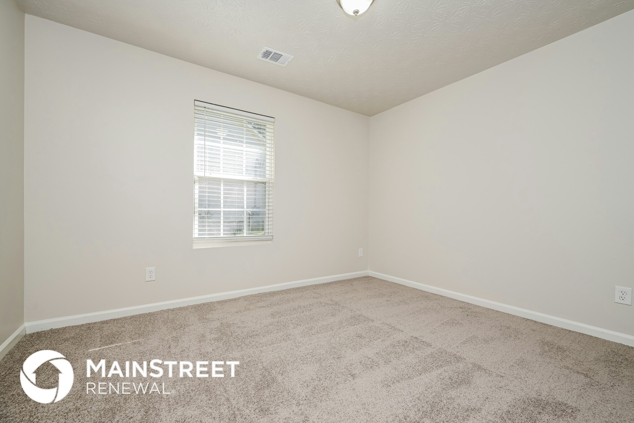 Building Photo - 546 Forest Hill Dr