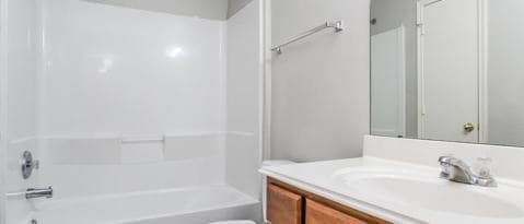 Building Photo - 10602 Harbor Canyon Dr