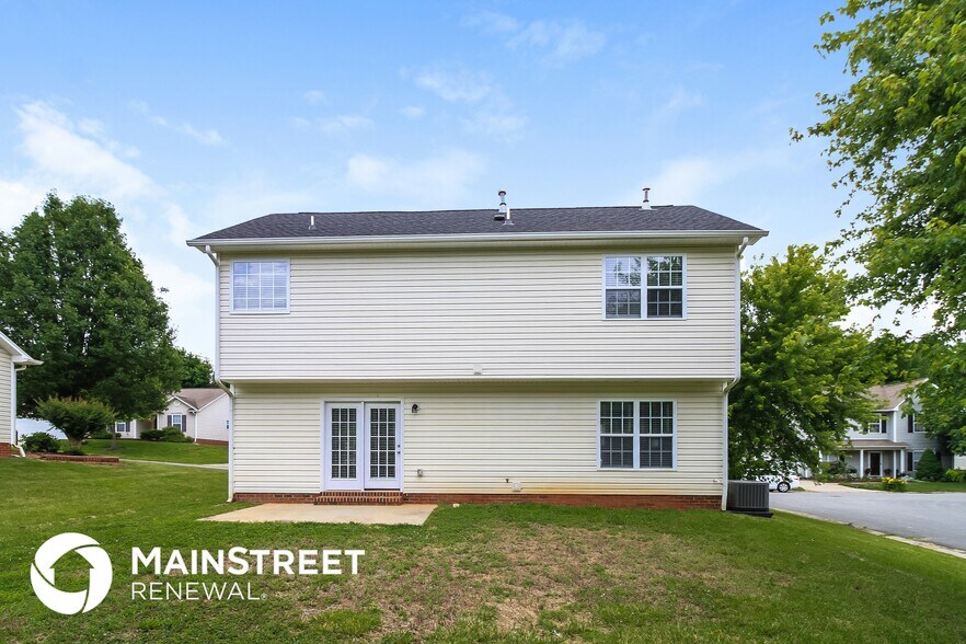 Building Photo - 3801 Heather View Ln