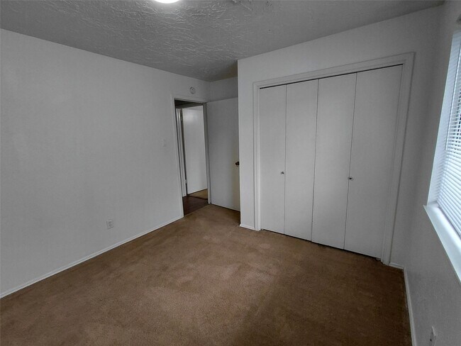 Building Photo - 3203 Mourning Dove Dr