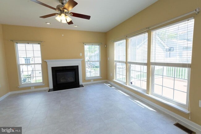 Building Photo - 341 Bullskin St