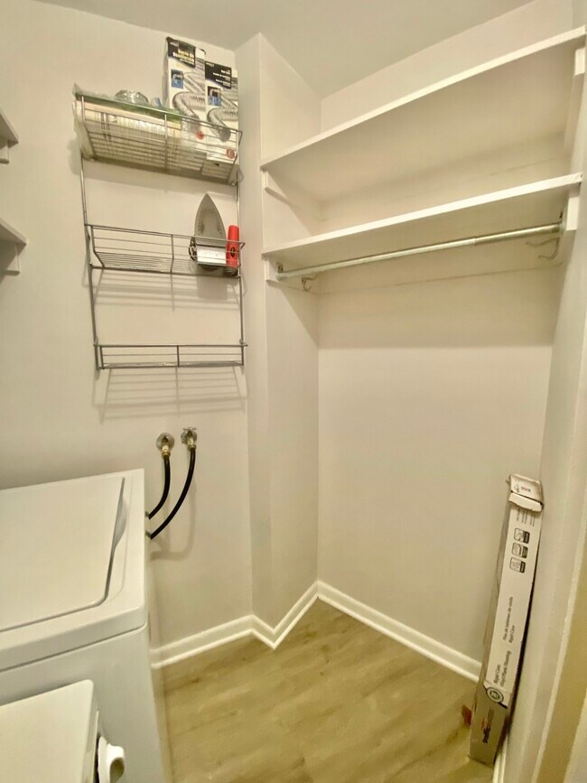 Building Photo - 155 N Harbor Dr