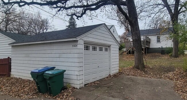 Building Photo - 3305 Xenwood Ave S