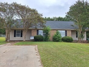 Building Photo - 3324 Moseley Dr