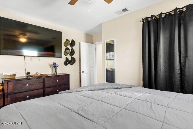 Building Photo - 808 Forestdale Ave