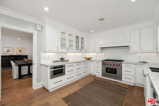 Building Photo - 514 Walden Dr