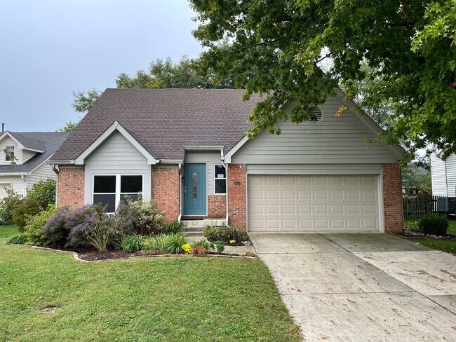 Building Photo - Spacious 3-Bed, 2.5-Bath Home – All Seasons Room, Loft, and Fully Fenced Backyard