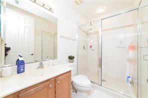 Building Photo - 820 Millbrae Ct