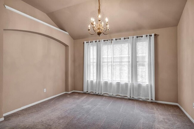Building Photo - 5700 Lomita Verde Cir