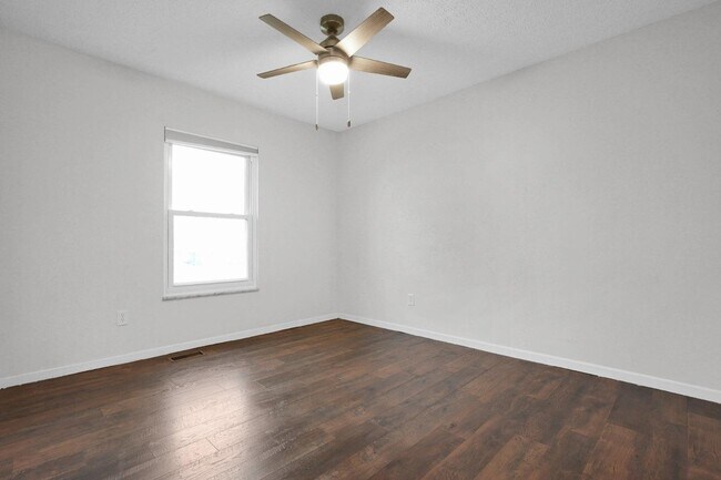 Building Photo - 1174 Obetz Rd