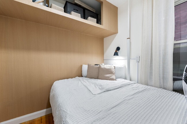 Building Photo - 7 E 91st St