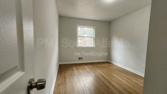 Building Photo - 67 Heron Dr